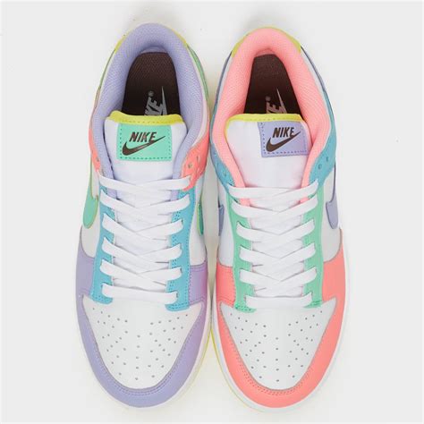 women's Nike dunks low top